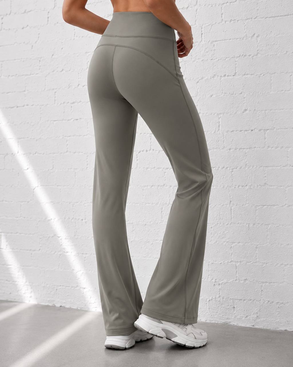 MC Shape Flare Leggings